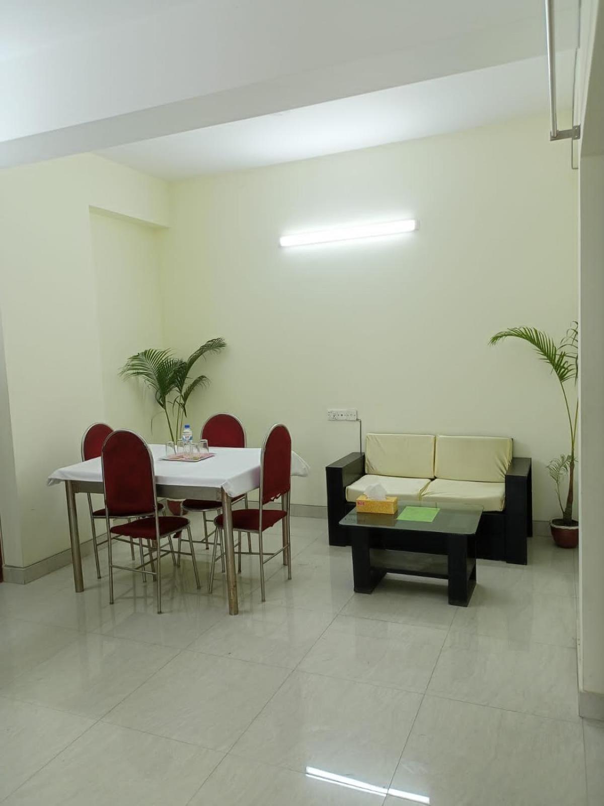 Rose Garden Guest House Khulna Exteriör bild