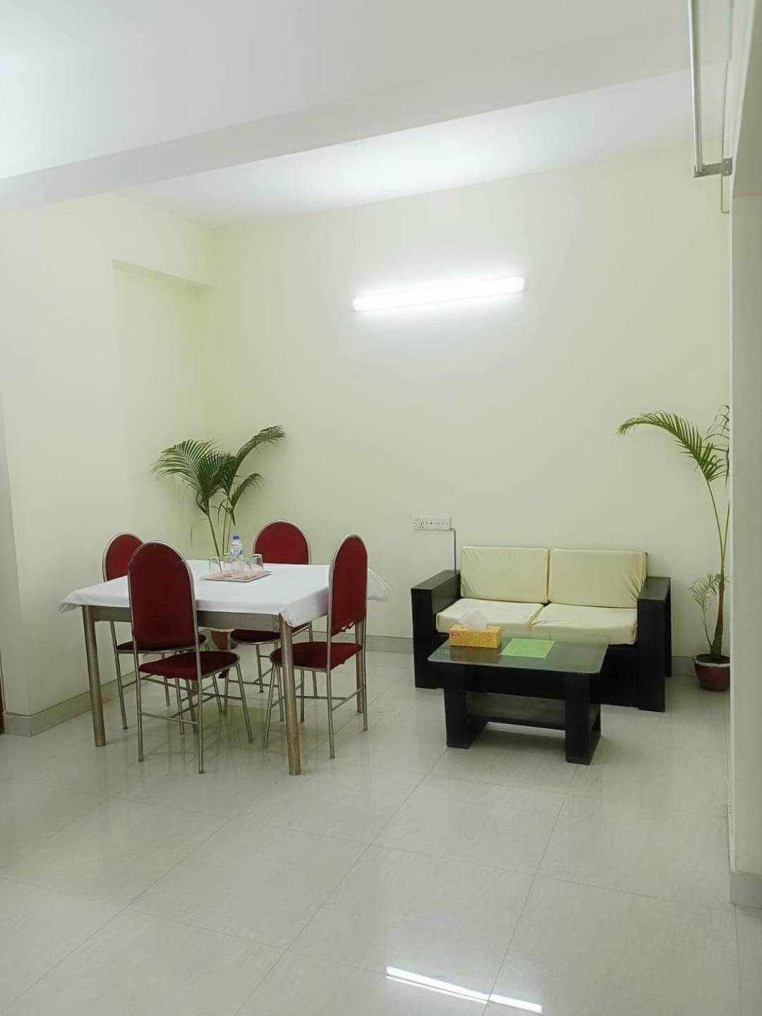 Rose Garden Guest House Khulna Exteriör bild